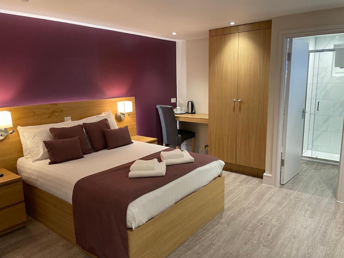 Holtwhites Hotel Enfield Esterno foto