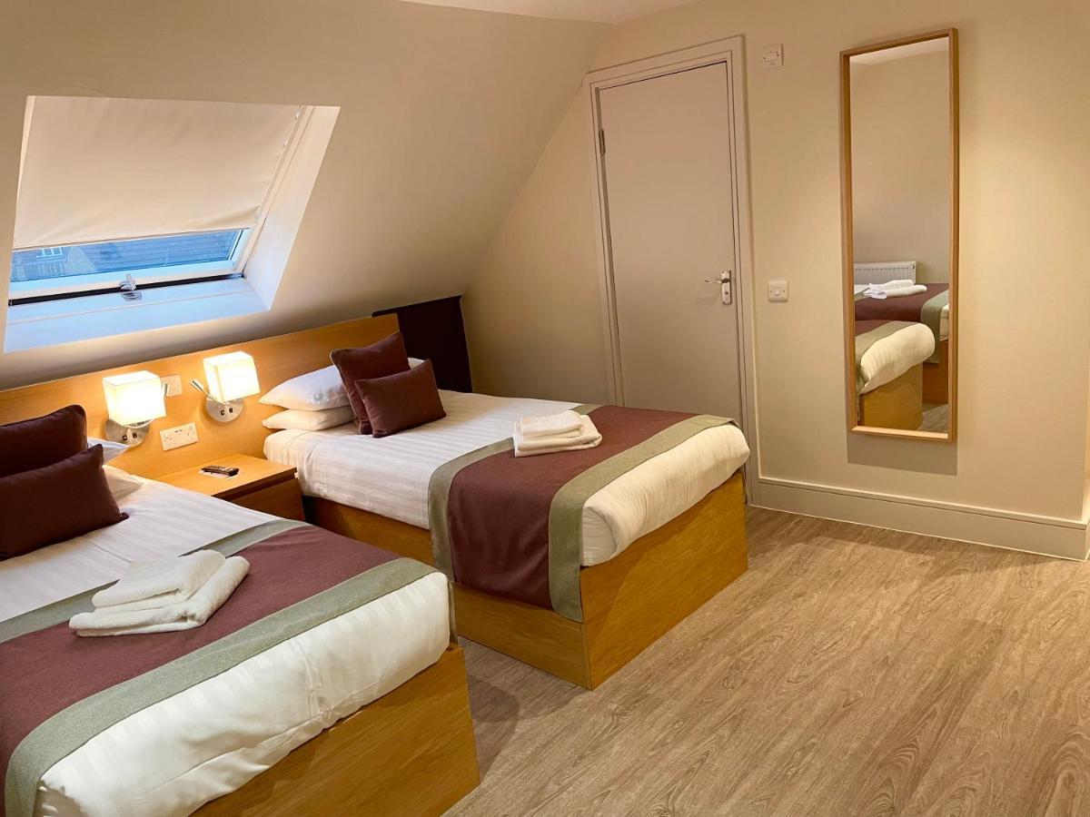 Holtwhites Hotel Enfield Esterno foto