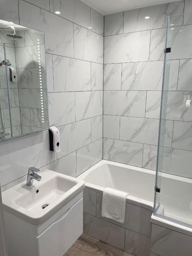 Holtwhites Hotel Enfield Esterno foto